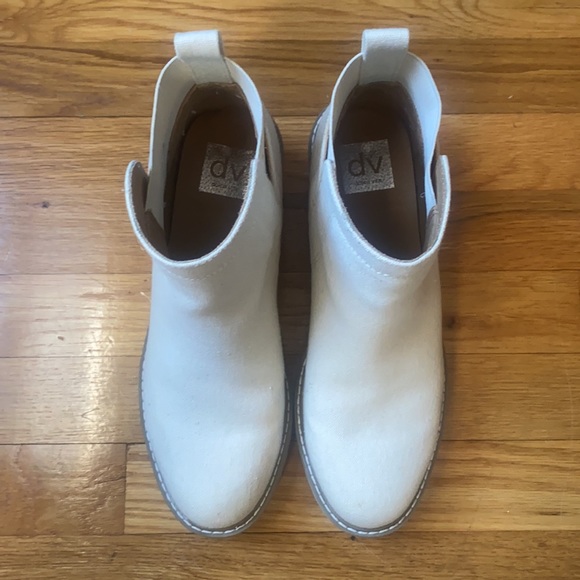 Dolce Vita Booties - Picture 2 of 5